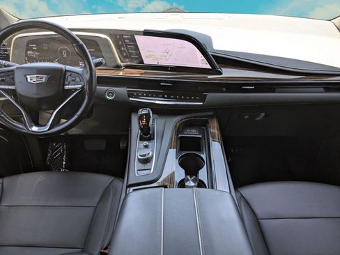 Used 2022 Cadillac Escalade Luxury w/ LPO, Floor Liner Package RWD image 19