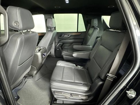 Certified 2025 GMC Yukon Denali AWD/4WD image 28