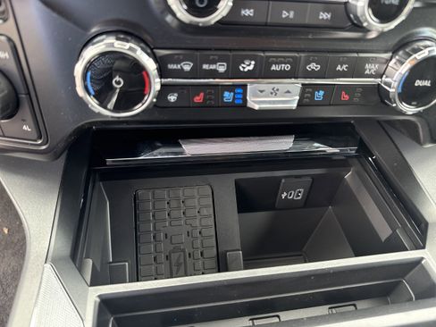 New 2025 Ford F350 Lariat w/ Lariat Ultimate Package image 59