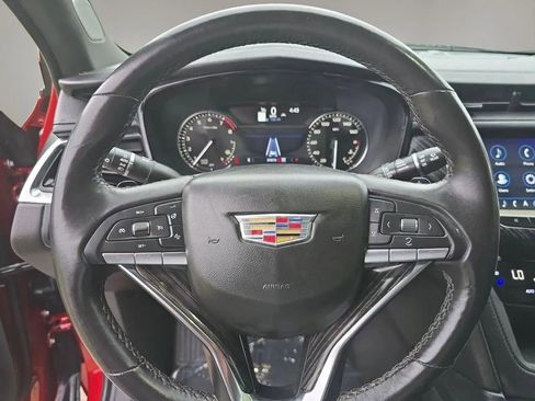 Used 2023 Cadillac XT6 Premium Luxury AWD/4WD image 14