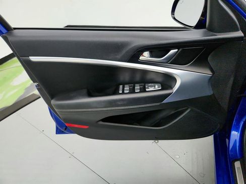 Used 2022 Genesis G70 2.0T image 23