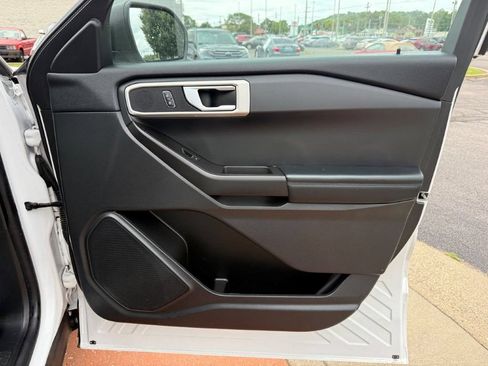 Used 2022 Ford Explorer 4WD image 23