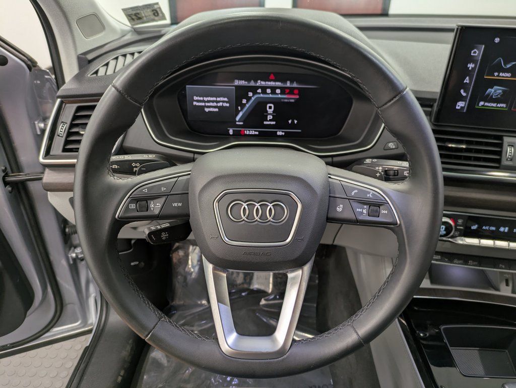 Used 2022 Audi Q5 2.0T Premium Plus w/ Premium Plus Package AWD/4WD image 19