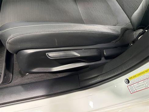 Used 2020 Honda Insight EX image 12