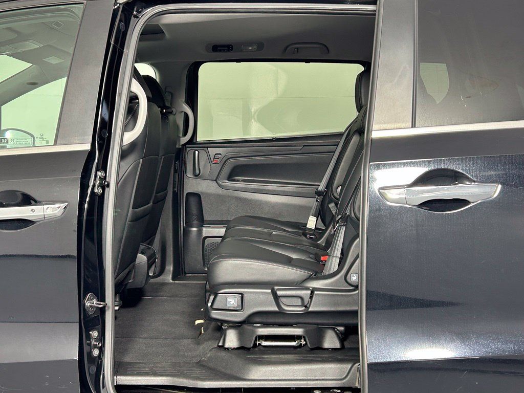 Used 2024 Honda Odyssey EX-L image 17