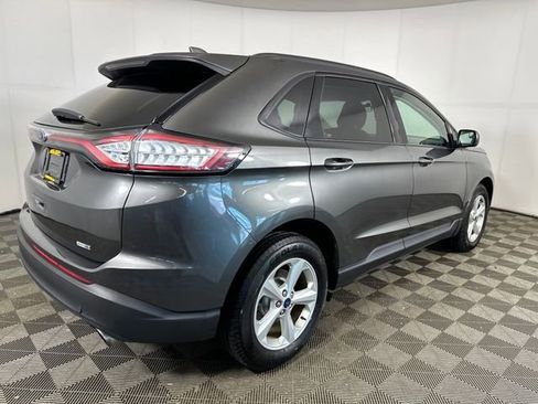 Used 2017 Ford Edge SE AWD/4WD image 3
