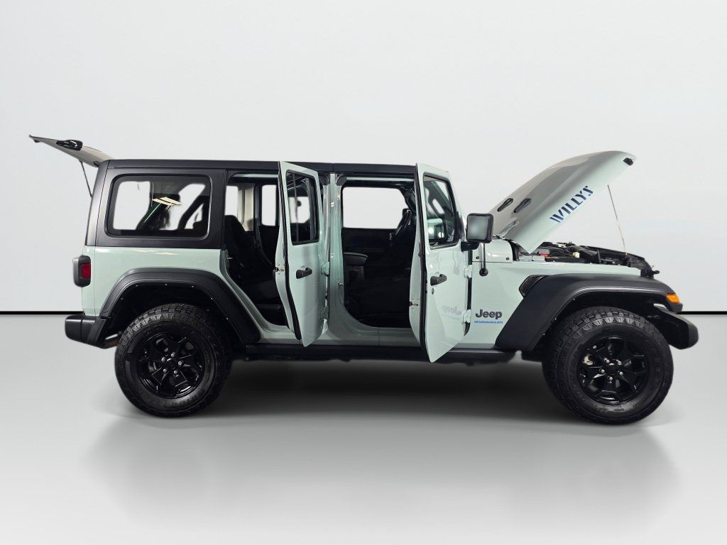 Used 2023 Jeep Wrangler Unlimited AWD/4WD image 10