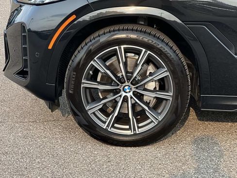 Used 2025 BMW X6 xDrive40i AWD/4WD image 15