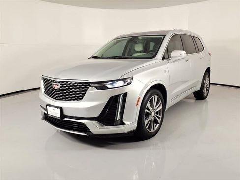 Used 2020 Cadillac XT6 Premium Luxury image 27