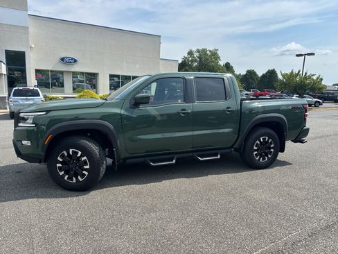 Used 2024 Nissan Frontier PRO-4X w/ Off-Road Protection Package AWD/4WD image 2