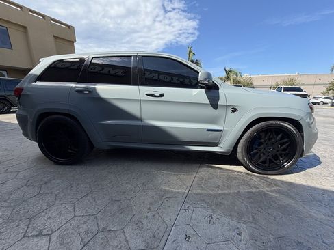 Used 2021 Jeep Grand Cherokee Trackhawk AWD/4WD image 5