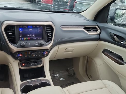Certified 2023 GMC Acadia Denali w/ Denali Ultimate Package FWD image 19
