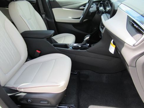 New 2026 Buick Encore GX Avenir w/ Avenir Technology Package image 9