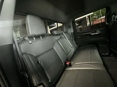 Used 2023 GMC Sierra 1500 SLT w/ SLT Premium Package AWD/4WD image 26