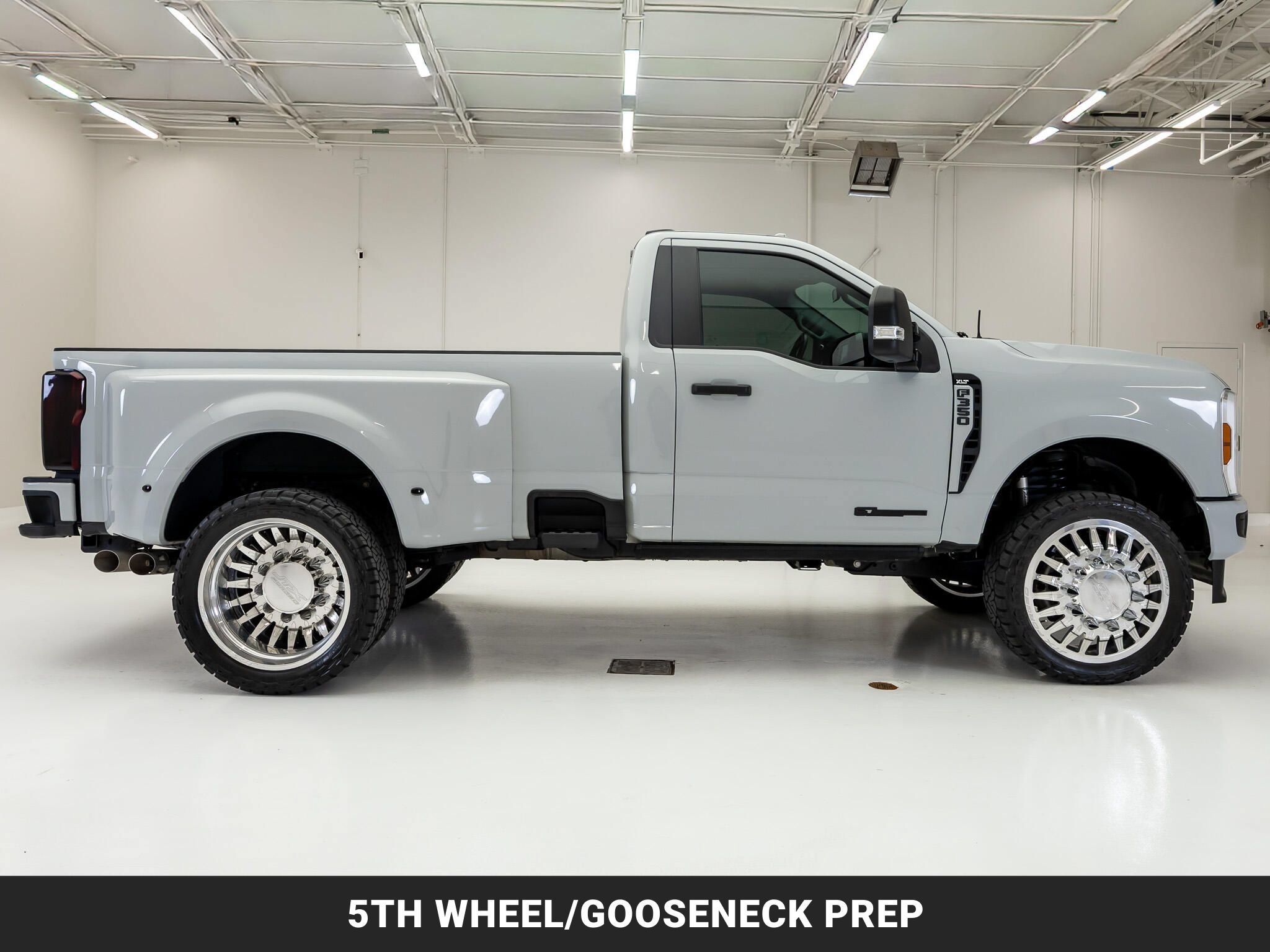 Used 2025 Ford F350 XLT AWD/4WD image 10