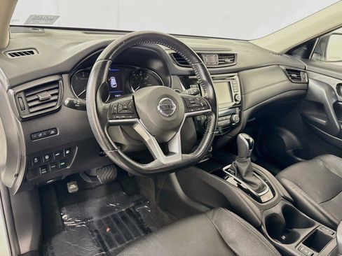 Used 2020 Nissan Rogue SV AWD/4WD image 4