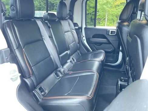 Used 2023 Jeep Gladiator Mojave w/ LED Lighting Group AWD/4WD image 28