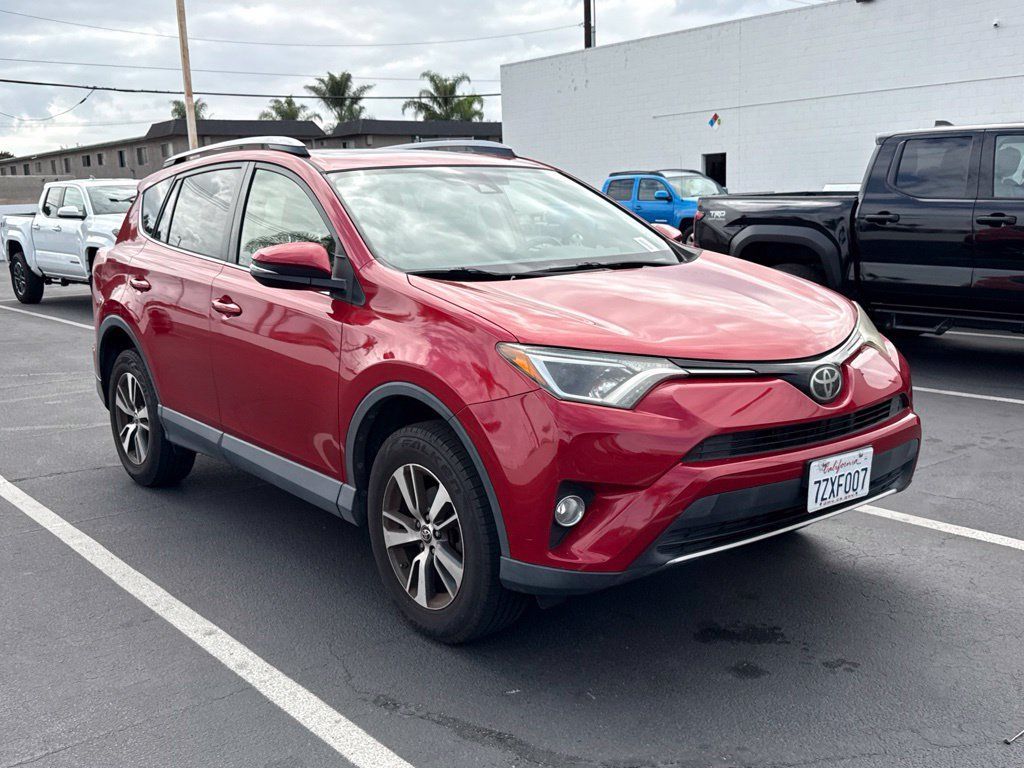 Used 2017 Toyota RAV4 XLE FWD image 1