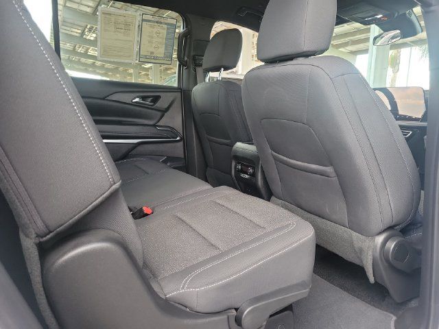 Used 2024 Chevrolet Traverse LS FWD image 23