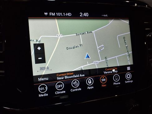 Certified 2021 Jeep Grand Cherokee Laredo X image 14