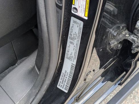 Used 2025 RAM 1500 Big Horn AWD/4WD image 36