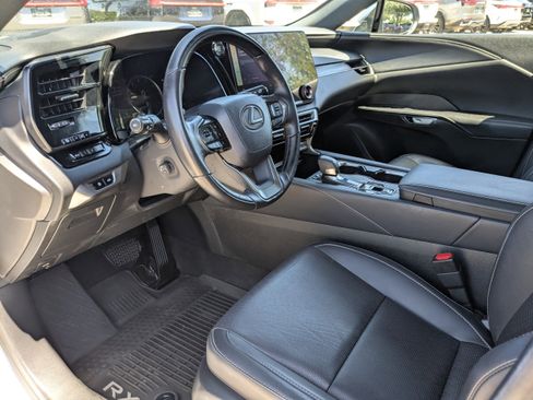 Certified 2023 Lexus RX 350 Premium Plus w/ Accessory Package (K3) image 6