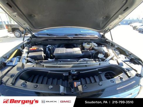 Certified 2025 GMC Yukon XL Denali image 34