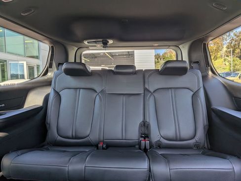 New 2026 Jeep Grand Wagoneer Limited w/ Rear Seat Video Group I AWD/4WD image 27