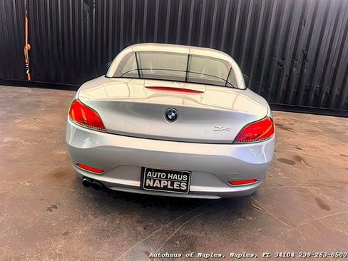 Used 2011 BMW Z4 sDrive30i w/ Premium Pkg image 8