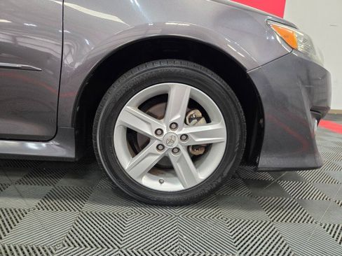 Used 2014 Toyota Camry SE FWD image 75