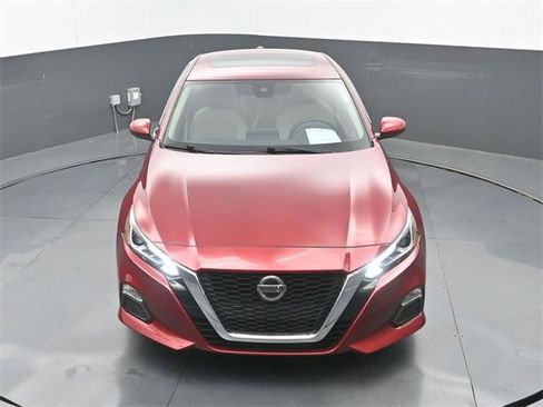 Used 2022 Nissan Altima 2.5 SV w/ SV Premium Package image 31