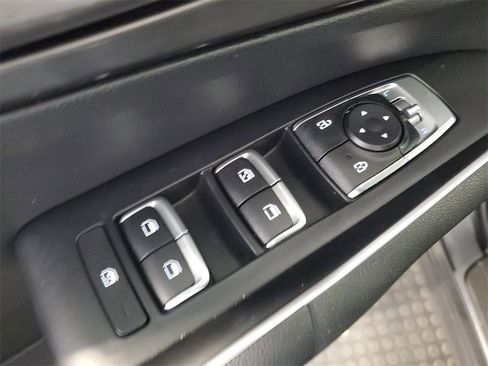 Used 2022 Kia Sorento LX image 17