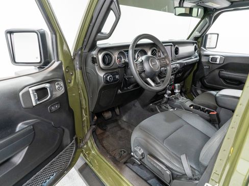 Used 2023 Jeep Wrangler Unlimited Sport AWD/4WD image 12