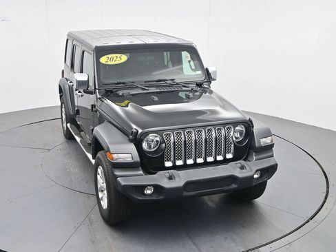 Used 2023 Jeep Wrangler Unlimited Sport AWD/4WD image 21