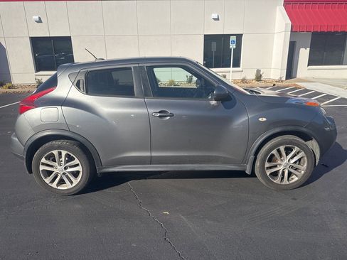 Used 2014 Nissan Juke SV w/ Navigation Package image 3