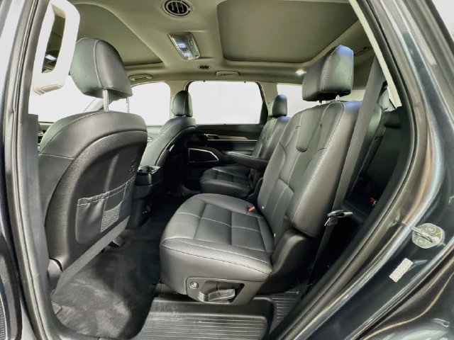Used 2021 Kia Telluride SX w/ Towing Package FWD image 43