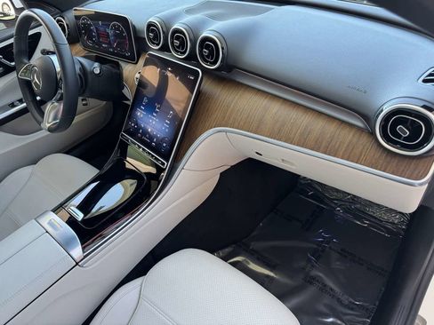 Used 2024 Mercedes-Benz C 300 Sedan image 22