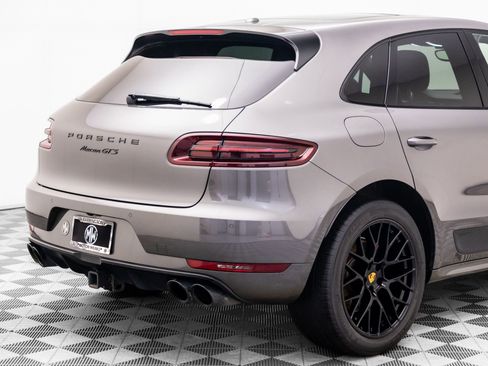 Certified 2018 Porsche Macan GTS AWD/4WD image 31