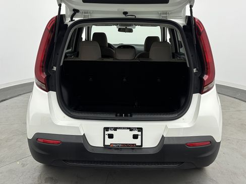 Used 2021 Kia Soul LX image 28