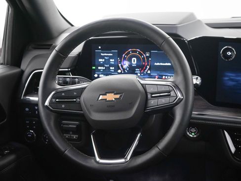 Used 2025 Chevrolet Tahoe Premier AWD/4WD image 20