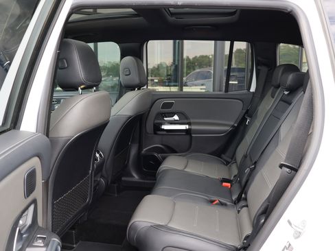Used 2020 Mercedes-Benz GLB 250 4MATIC w/ AMG Line image 16