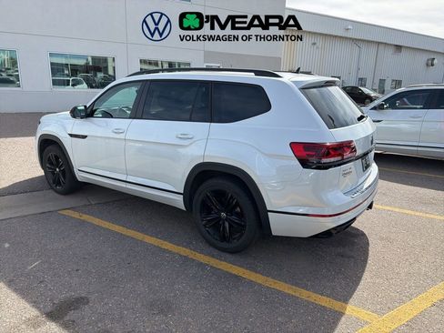 Used 2023 Volkswagen Atlas SEL R-Line image 3