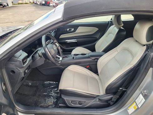 Used 2024 Ford Mustang Premium RWD image 10