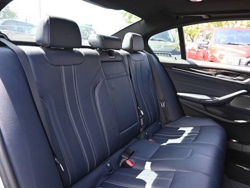 Used 2017 BMW 540i RWD image 23