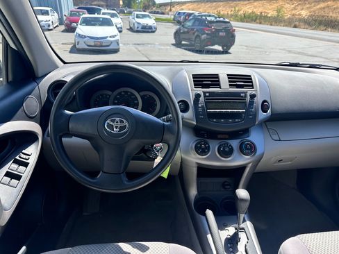 Used 2008 Toyota RAV4 4WD image 7