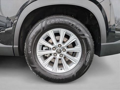 Certified 2025 Toyota Grand Highlander AWD image 24