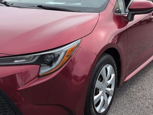 Used 2022 Toyota Corolla LE image 9