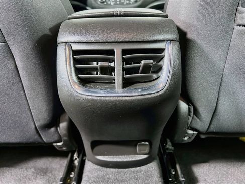 Used 2023 Chevrolet Malibu LT FWD image 36
