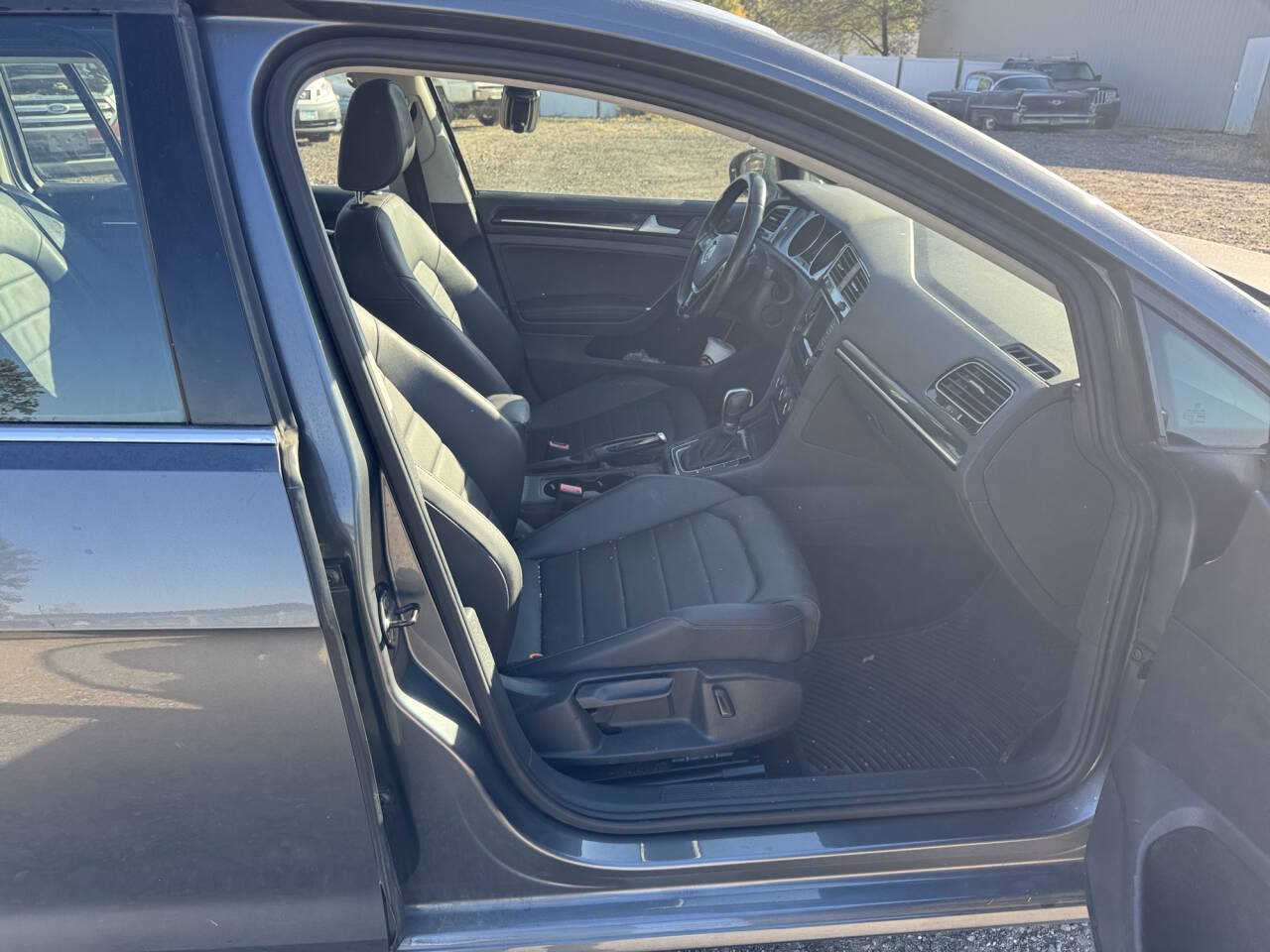 Used 2015 Volkswagen Golf SEL FWD image 27