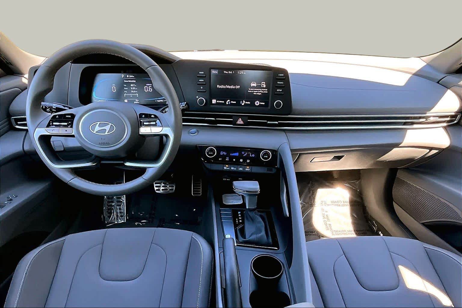 Used 2026 Hyundai Elantra Sport FWD image 16